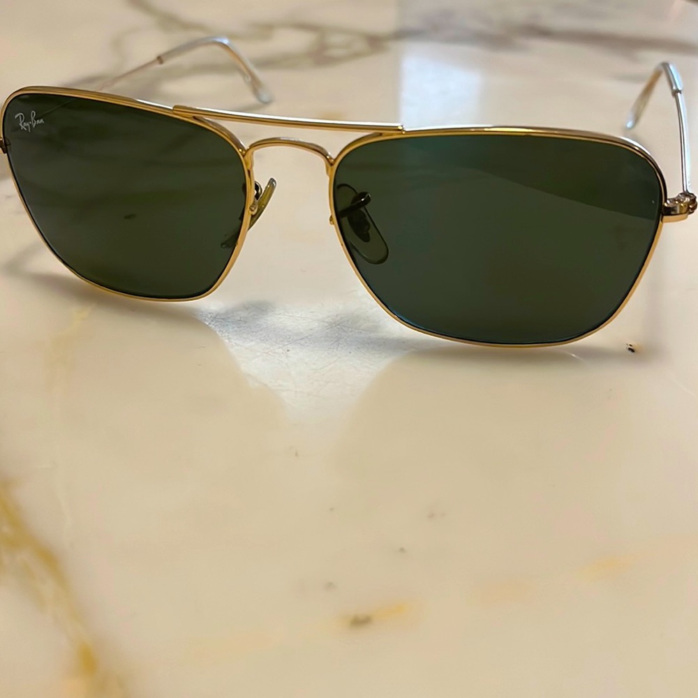 Genuine Ray-Ban “Caravan” Sunglasses in gold for sale